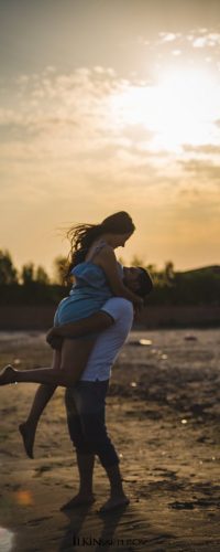 pexels-ilkin-safterov-1463563